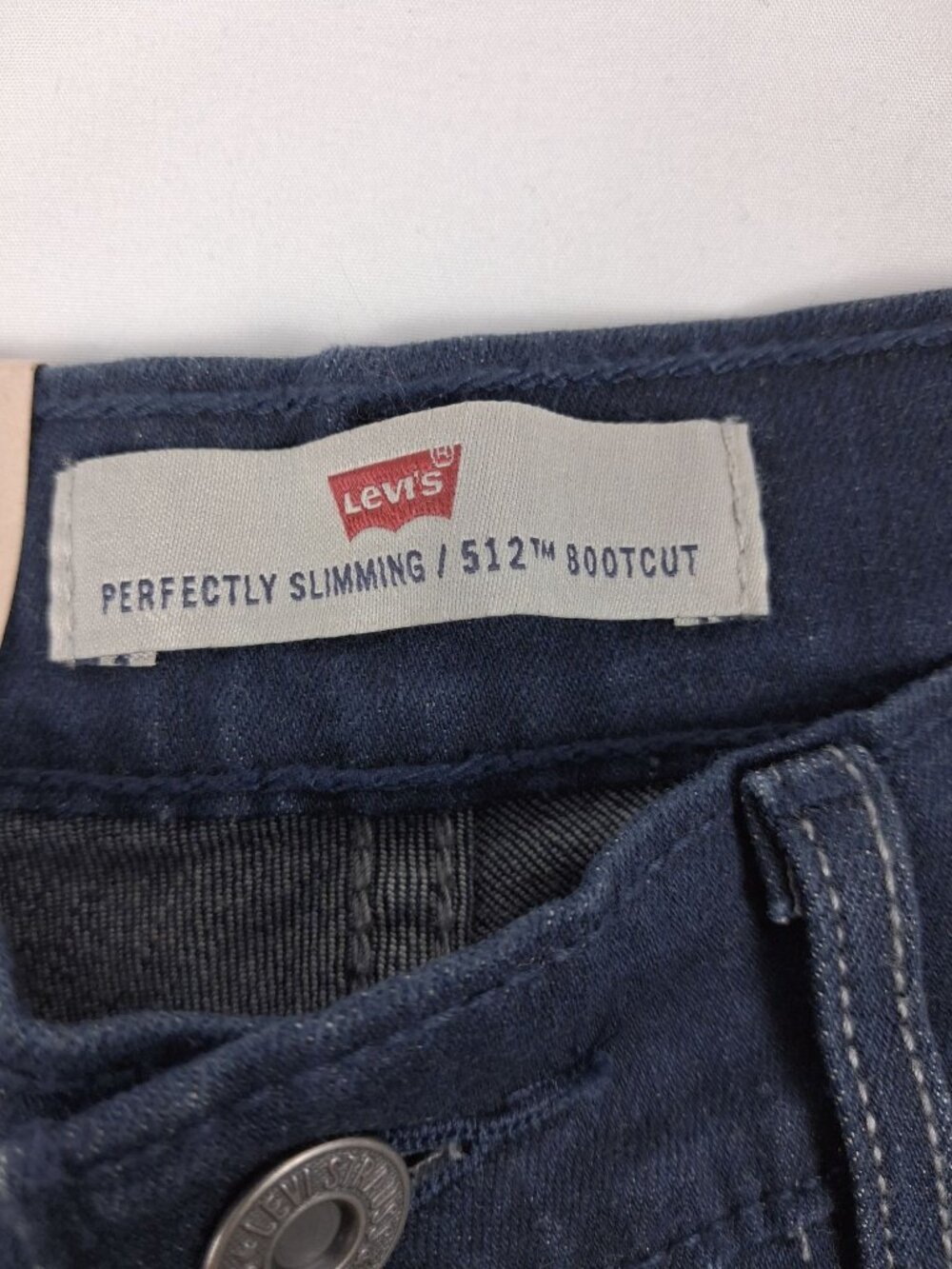 Levis Womens 512 Bootcut Perfectly Slimming Jeans 2M (24x31) Dark Wash Denim NWT - Picture 6 of 16